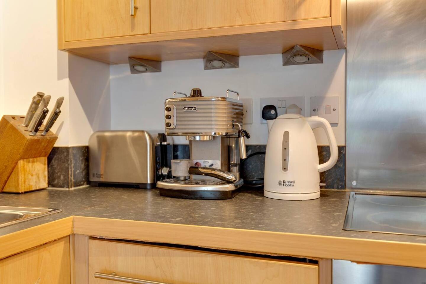 Apartment Pass The Keys And Modern Flat With Free Parking *